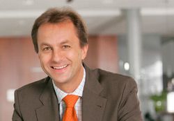 Dr. Robert Wutzl, MBA
Geschäftsführer